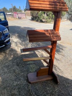 Horse     Wooden saddle rack