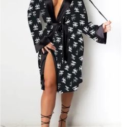 CHANNEL KIMONO ROBE