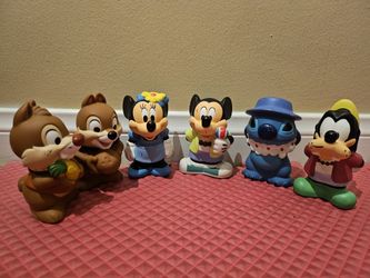 Disney And Friend Hawaii Squeaky Toy Mickeys Minnie Stitch Goofy Chip And Dale