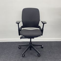 LIKE NEW STEELCASE LEAP V2 CHAIRS FULLY LOADED WITH ADJUSTABLE LUMBAR SUPPORT