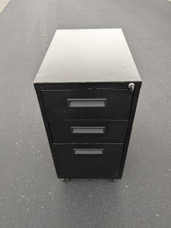 HON  Metal 3-Drawer Rolling File Cabinet