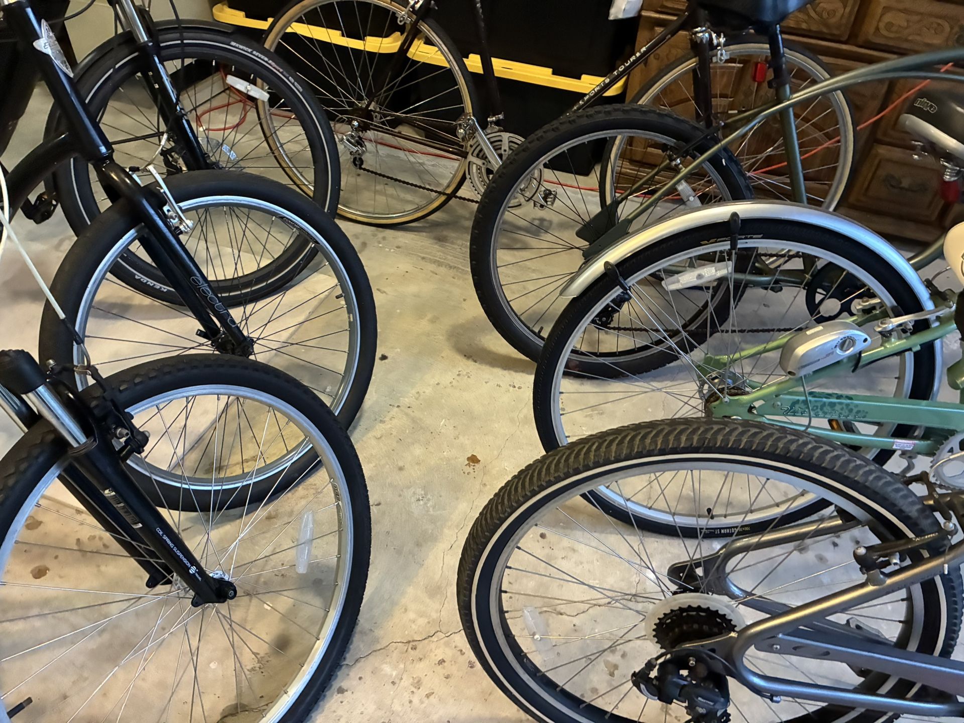 Townie City Comfort Cruiser Trail Hybrid Men’s Women’s Bikes Bicycles