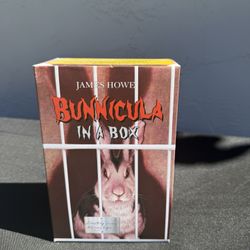 Bunnicula Book Series /  Bunnicula In A Box 
