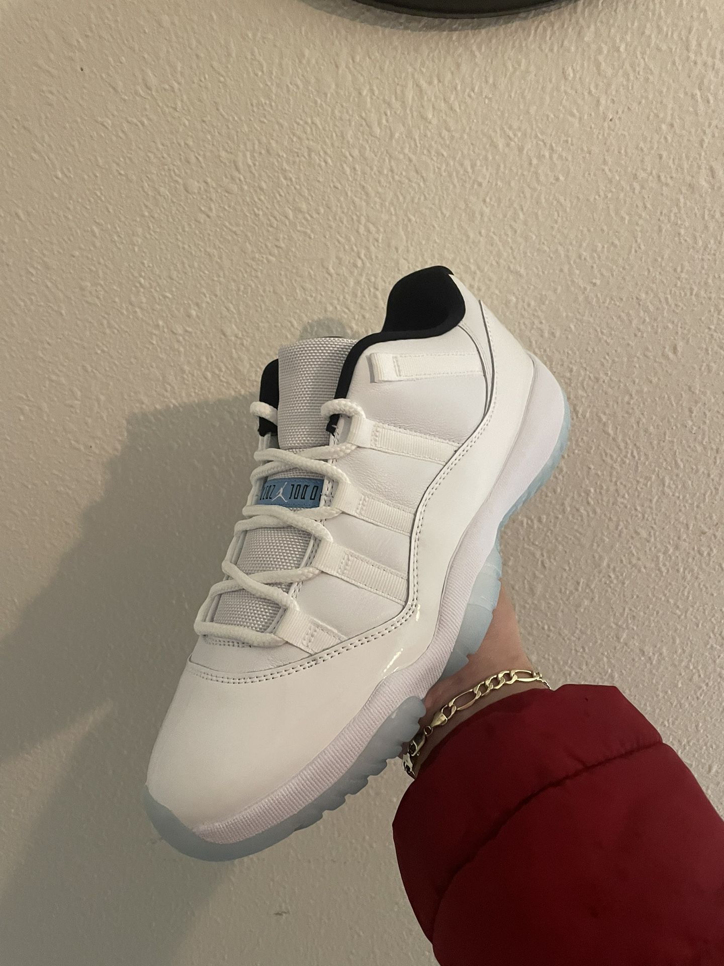 Jordan 11 Low Legend Blue