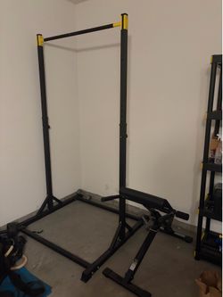Pull up bar and back extension