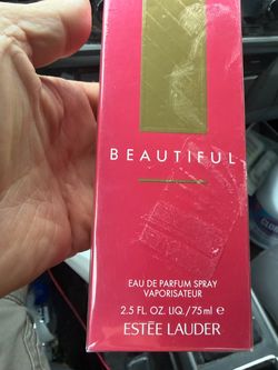 Beautiful 2.5 oz Estée Lauder
