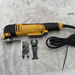 DeWalt Oscillating Multi Tool Kit-DWE315-Clean, 3 Amp, Blades, 8’ Cord