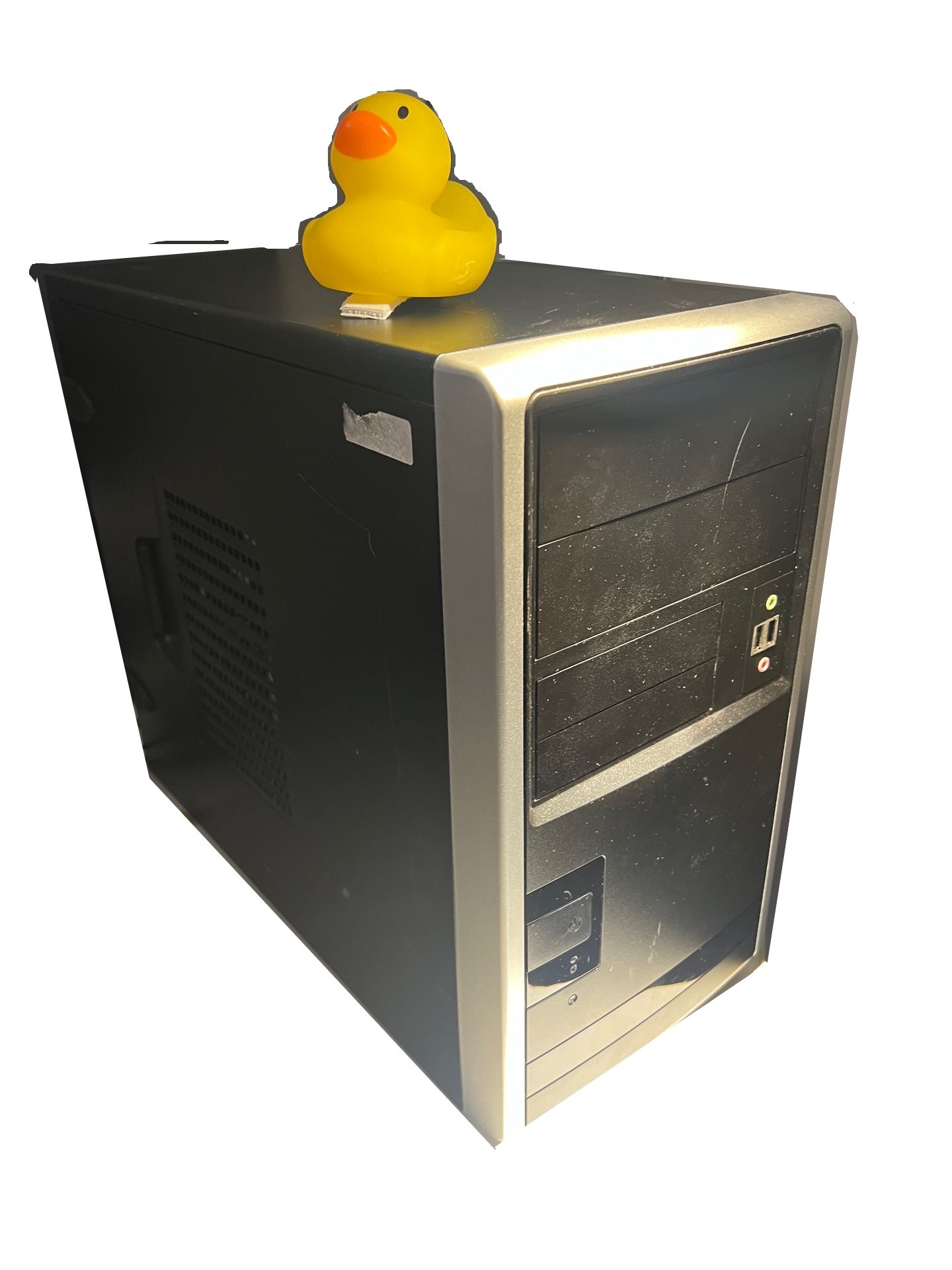 Work/Gaming Computer i5 6600 , 16GB Ram, GTX 950 2GB (1fan)