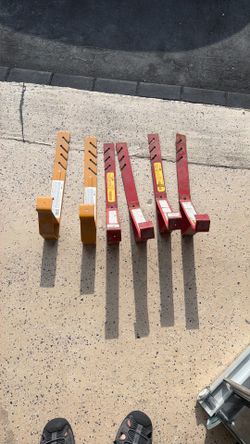 PITCH ROOFING BRACKET 6 inch c 18  2  piece  4  piece 9 x 17 inch long