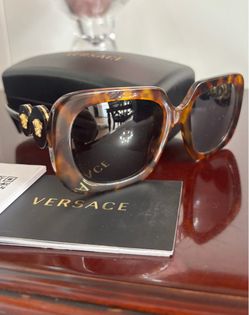 New Versace women’s sun glasses