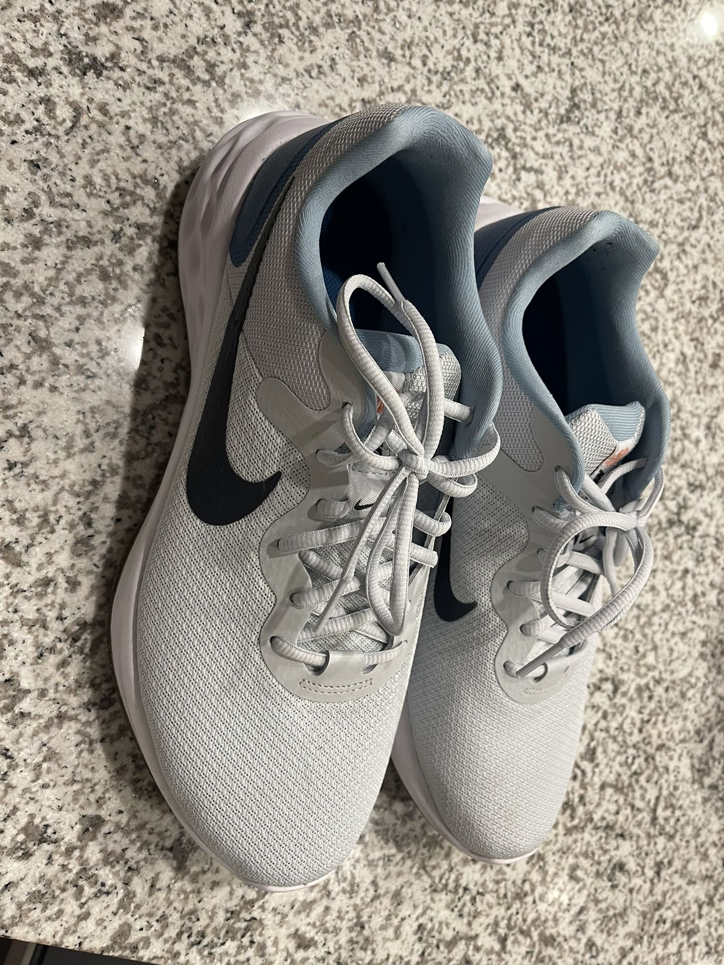 Nikes Men’s Running Shoes 11.5W