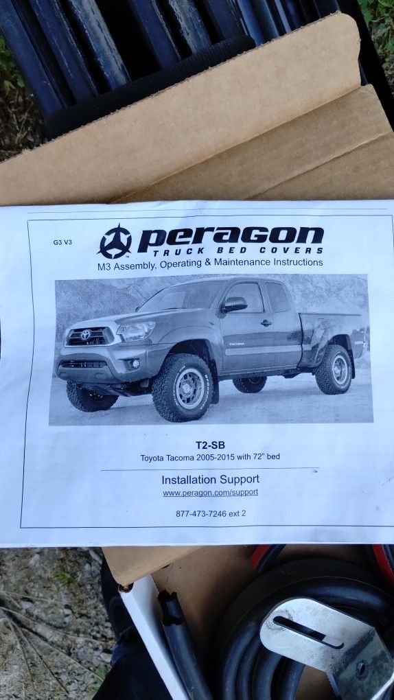 Tonneau Cover Truck Bed Cover Peragon T2SB for Sale in Sultan, WA