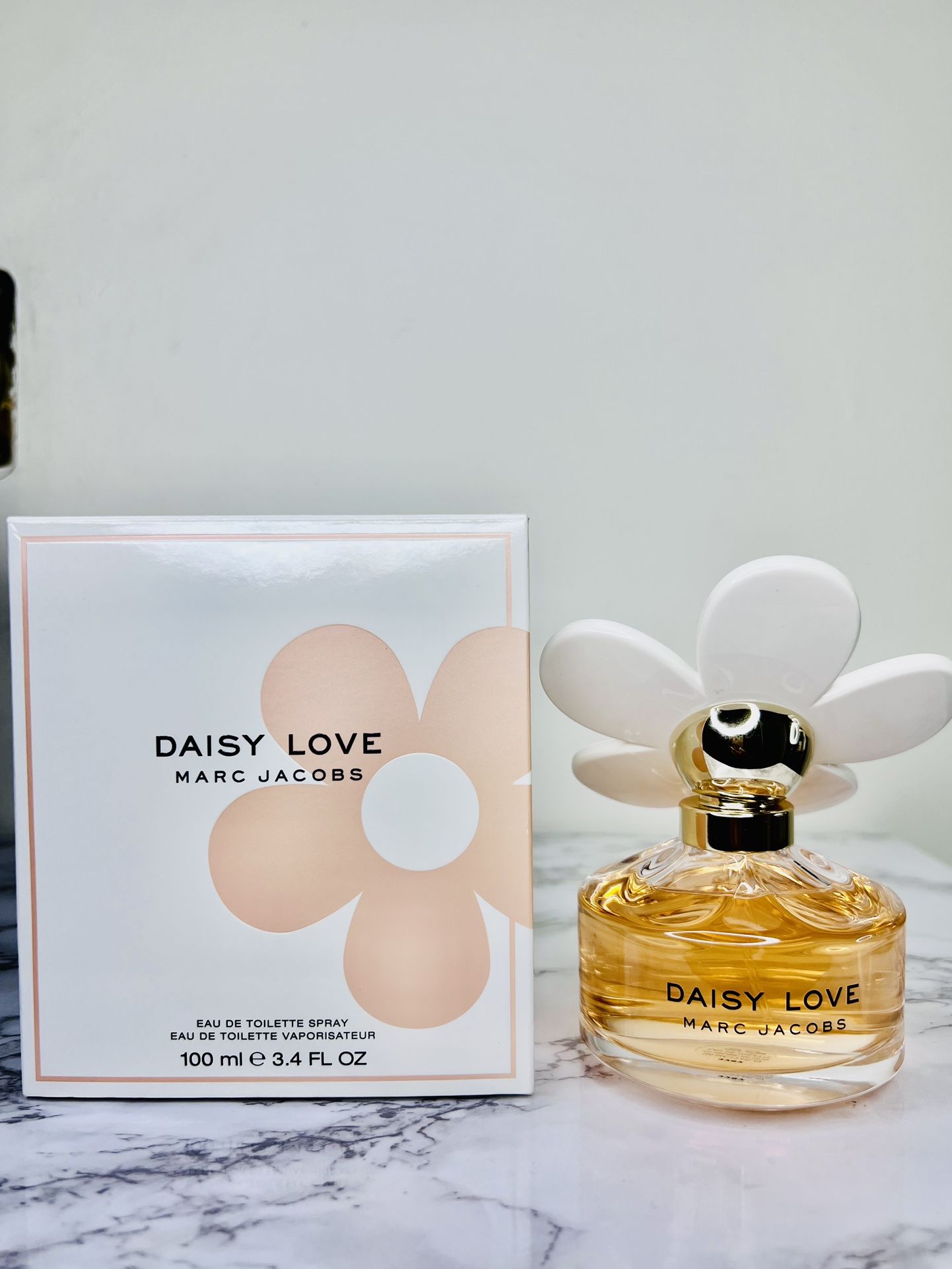 Marc Jacob's Fragrances Daisy Love Eau de Toilette fl oz Perfume