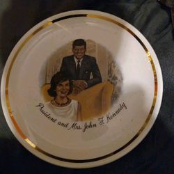 Vintage President And Mrs John F Kennedy Decorative Plate 