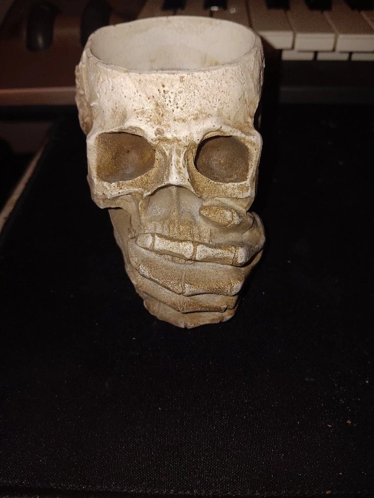 Skull Candle Holder