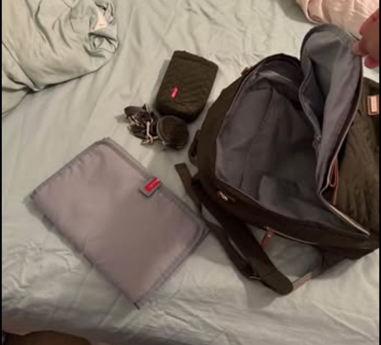 Skip and hop diaper bag/ dark green