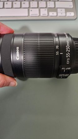 Canon Lens EF-S 55-250mm f4-5.6 IS STM