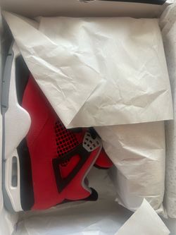 Jordan 4 toro bravo