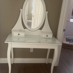 Vanity Mirror. Real Wood 55$