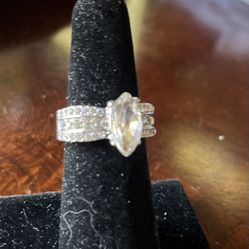 New Beautiful Diamond Style Ring
