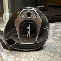 Right Handed Titleist TS2 21° Fairway 7 Graphite Regular flex Golf Club