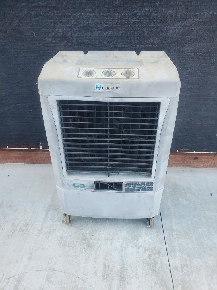 Hessaire 3100 Square Feet Portable Cooler