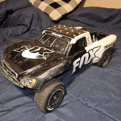 Traxxas Slash 