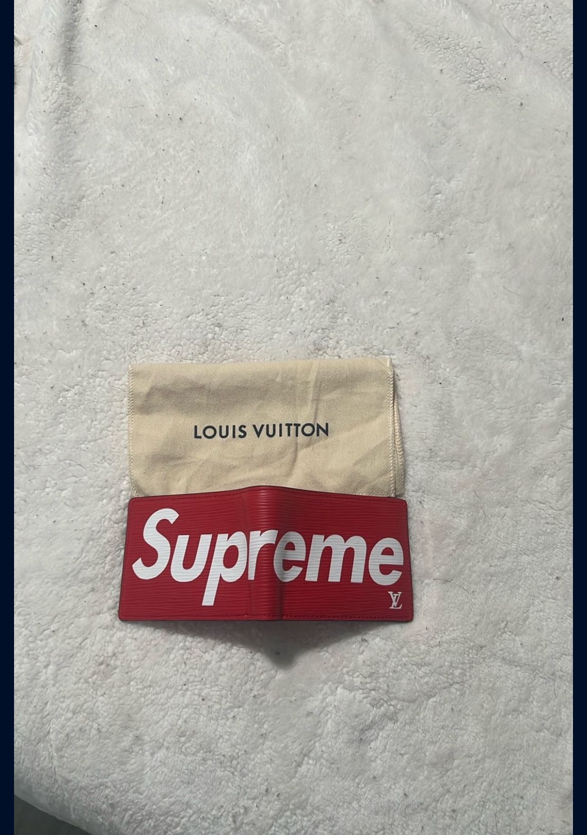 SUPREME LV WALLET !!!!