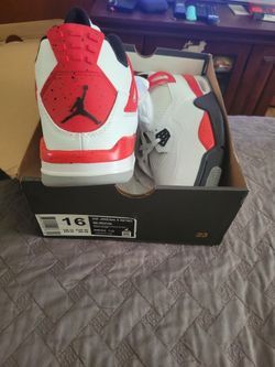 Brand New Jordan 4 Retro 
