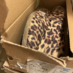 Leopard Print Toms 