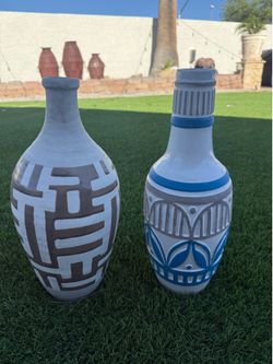 At home & home good vases