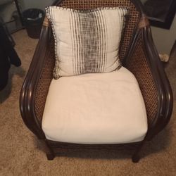 Pier 1 Ratton Chair Large 