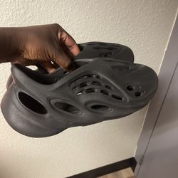 All black Foam Runners 