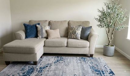 Sectional couch