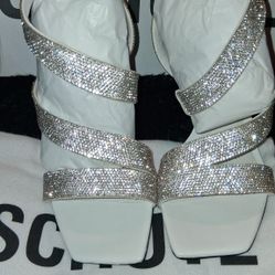 Beautiful Schutz Heels 