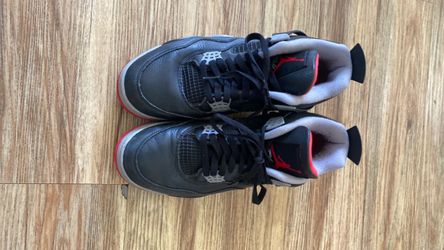 Jordan 4s