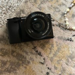 Sony A6000