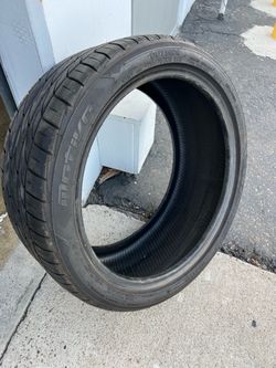 Used tire Nitto Motivo 255-35-ZR18