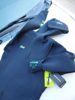 Brand new Dakine Malama full wetsuit