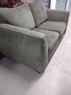 New Love Seat