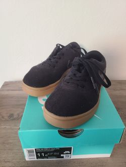 Boys Nike Shoes Size 11