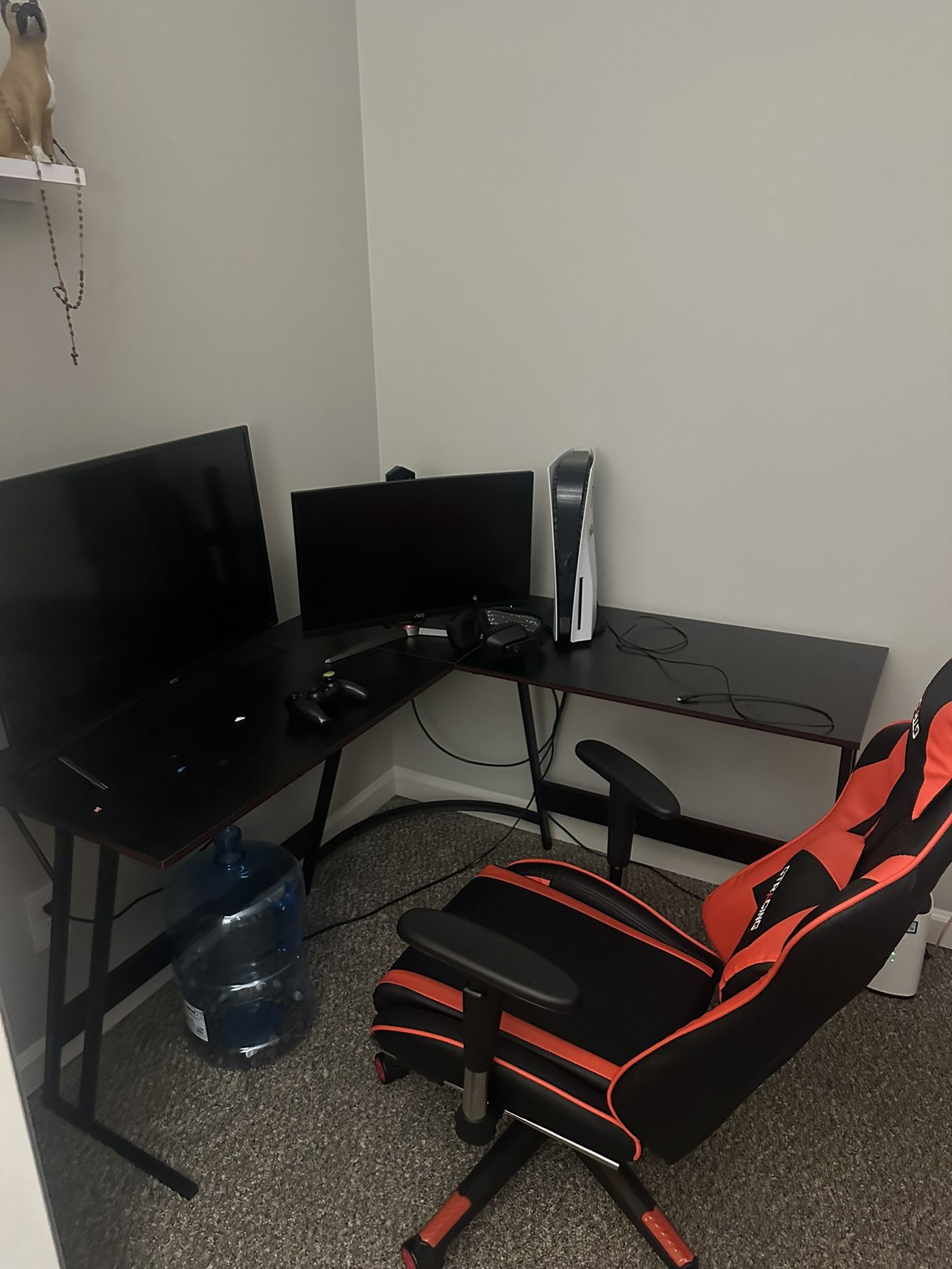 Gaming chair And Desk