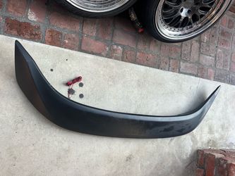 Black Car Rear Spoiler Wing