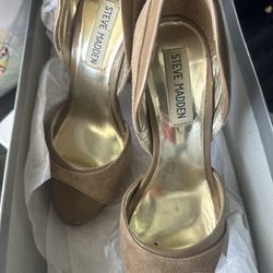 Size 6.5 , Twice   Worn, In Very Good Condition Pick Up Near Tully And Monterey Rd SJ Ca 95112