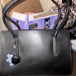 Radley London Medium Zip Leather Crossbody in Black