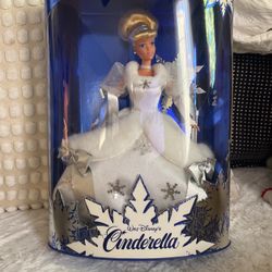 Holiday Princess Walt Disney’s Cinderella