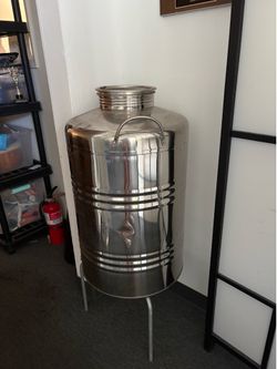 oil cans
