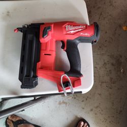 18g Brad Nailer New Fresh Out The Box $220