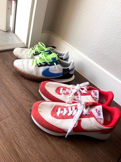 Both Nike Sneaker Bundle 2 Pairs Men’s 9 and 8.5 size Great Condition