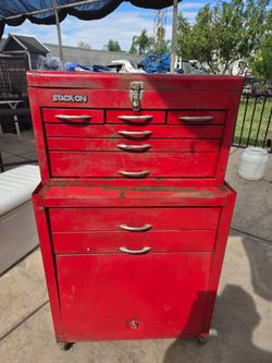 pieces tool box bottom one 24 wide X13 deep and 28 tall top one 23 wide X9 1/2 deep and 13 tall no keys